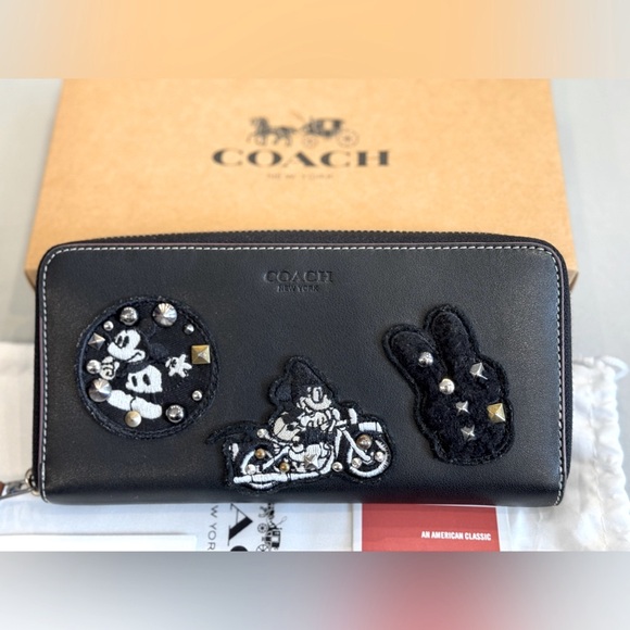 COACH x Disney Mickey Leather Wallet (Limited Edition)